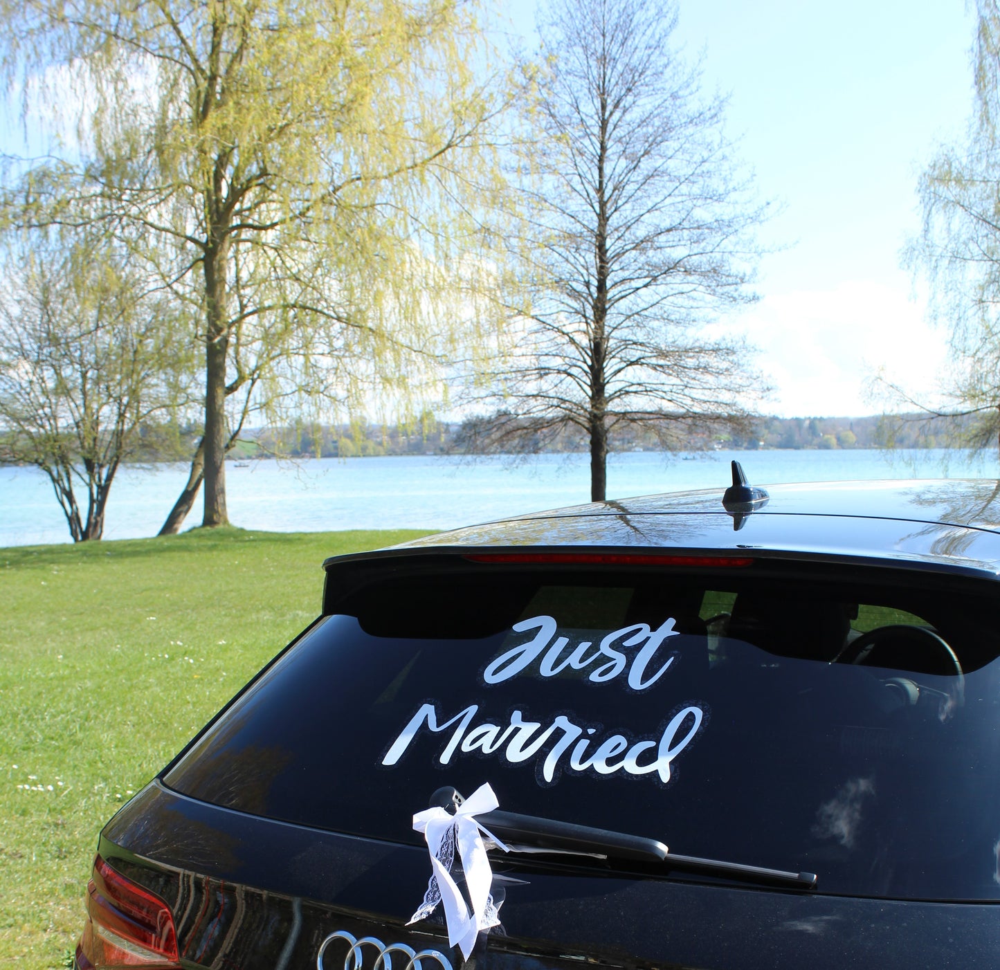 WEDDING CAR